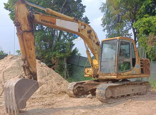 东莞沙田挖掘机培训学费是多少钱一个月？